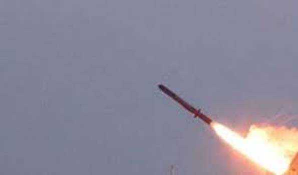 उत्तर कोरिया ने जापान के समुद्र की ओर तीन मिसाइलें दागीं